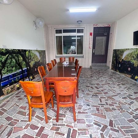 ג'יג'י Plum Inn 1 מראה חיצוני תמונה