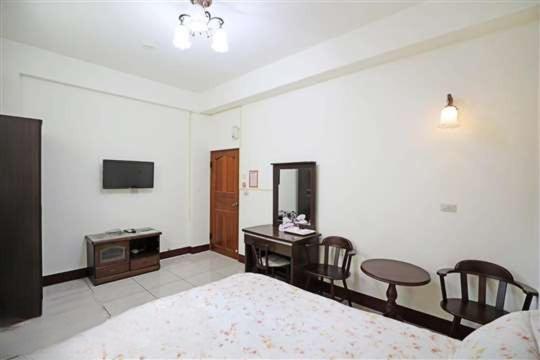 ג'יג'י Plum Inn 1 מראה חיצוני תמונה